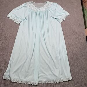 Vintage Shadowline Blue Nylon Nightgown Embroidered‎ Roses Lace Trimmed Medium M